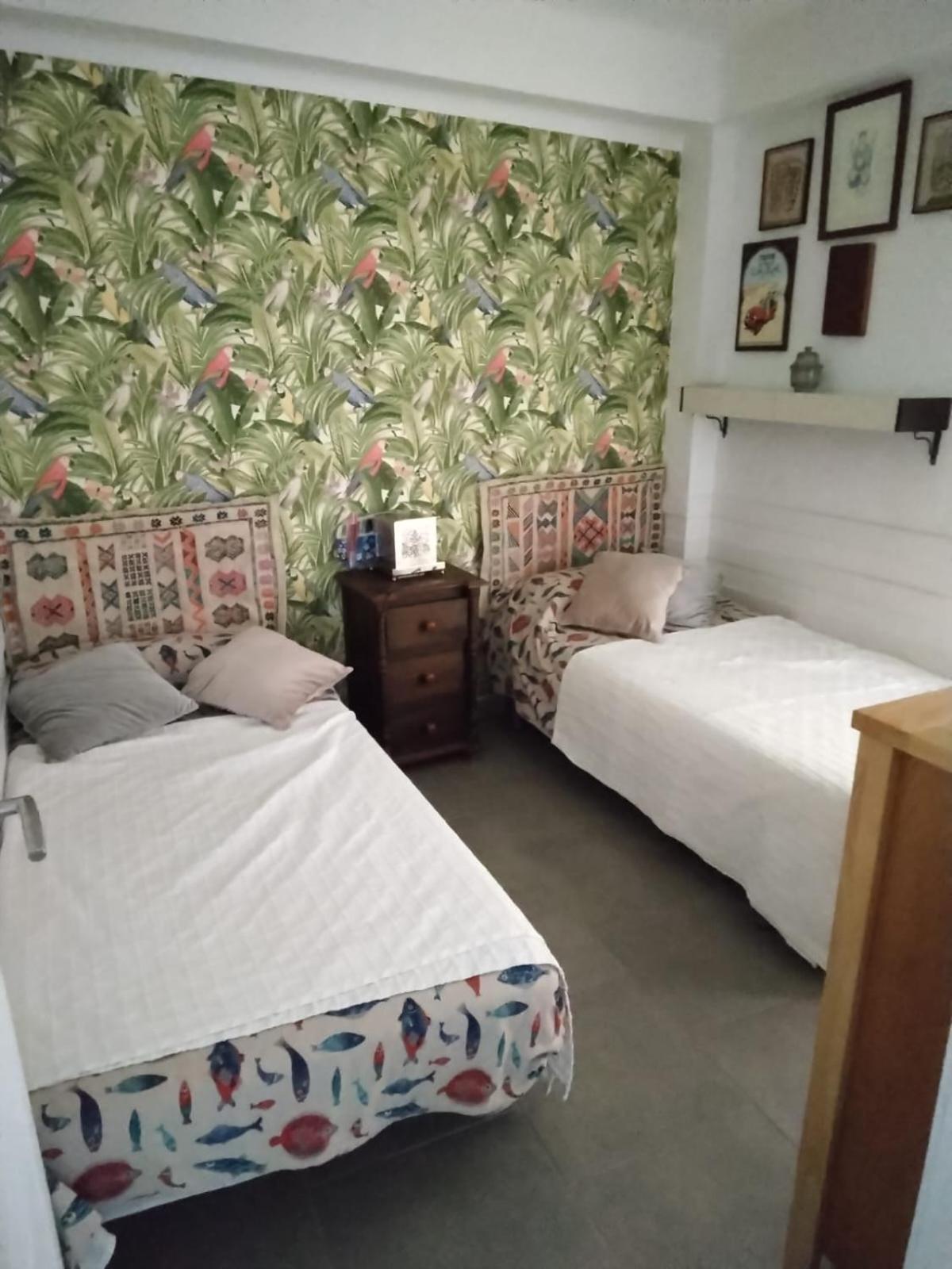 Alojamiento Tahri Torremolinos Bagian luar foto